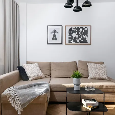 Center 81 - Properunit Апартаменты