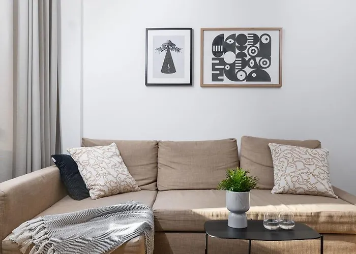 Center 81 - Properunit Apartman